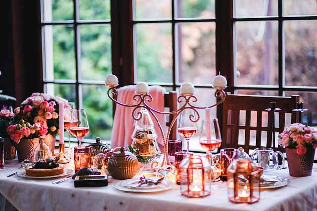 decorated dinner table